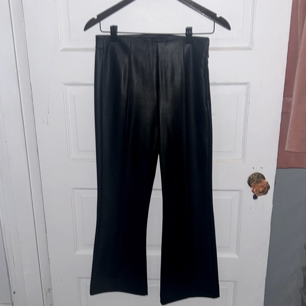 Banana Republic Vegan Leather Wide Leg Cropped Pant Sz 4